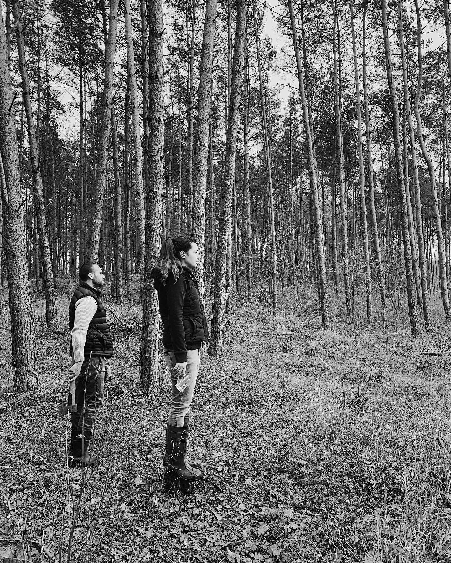 A couple of my favourite humans being trees.
~
Ian &amp; Loreta in their back garden.
Alytus, Lithuania.
@ian_kane83 / @sabonytl 
~
#anapryor #anapryorshoots #amateurphotographer #nikon #nikond5000 #nikonphotography #shotwithnikon #londonphotographer