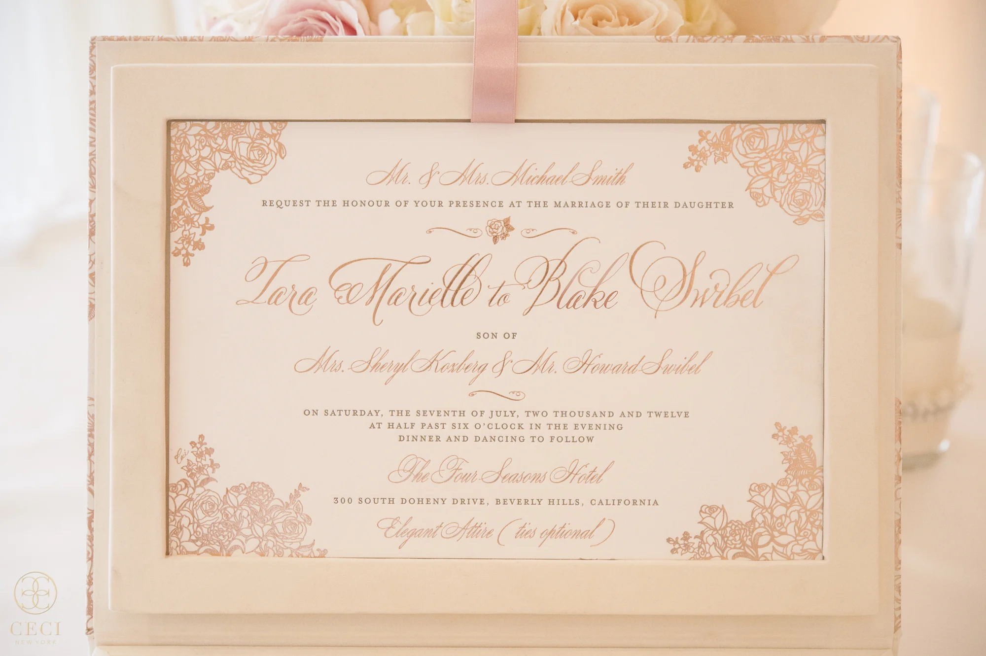 rose_gold_pink_romantic_real_wedding_roses_inspiration_cecinewyork_cecistyle_v152_1-3.jpg