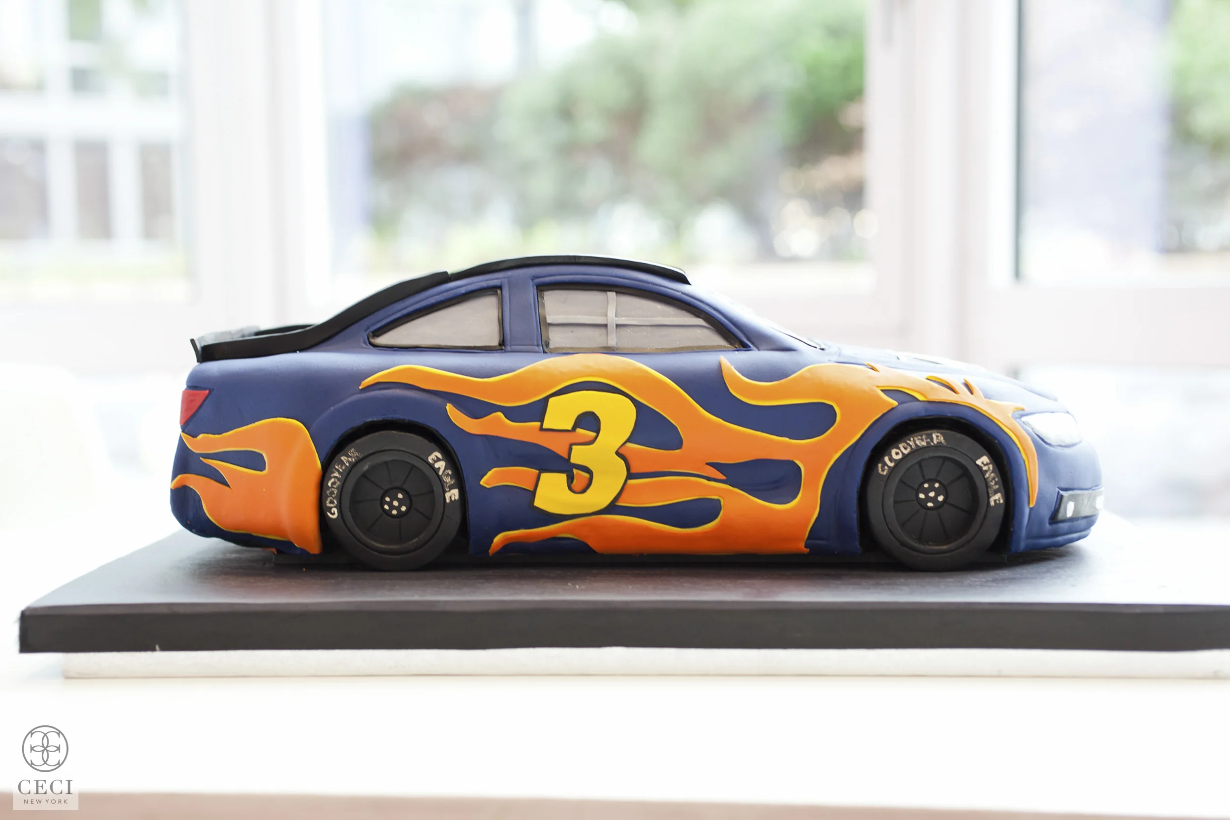 ceci_new_york_mason_ceci_johnson_race_car_birthday_party-3.jpg