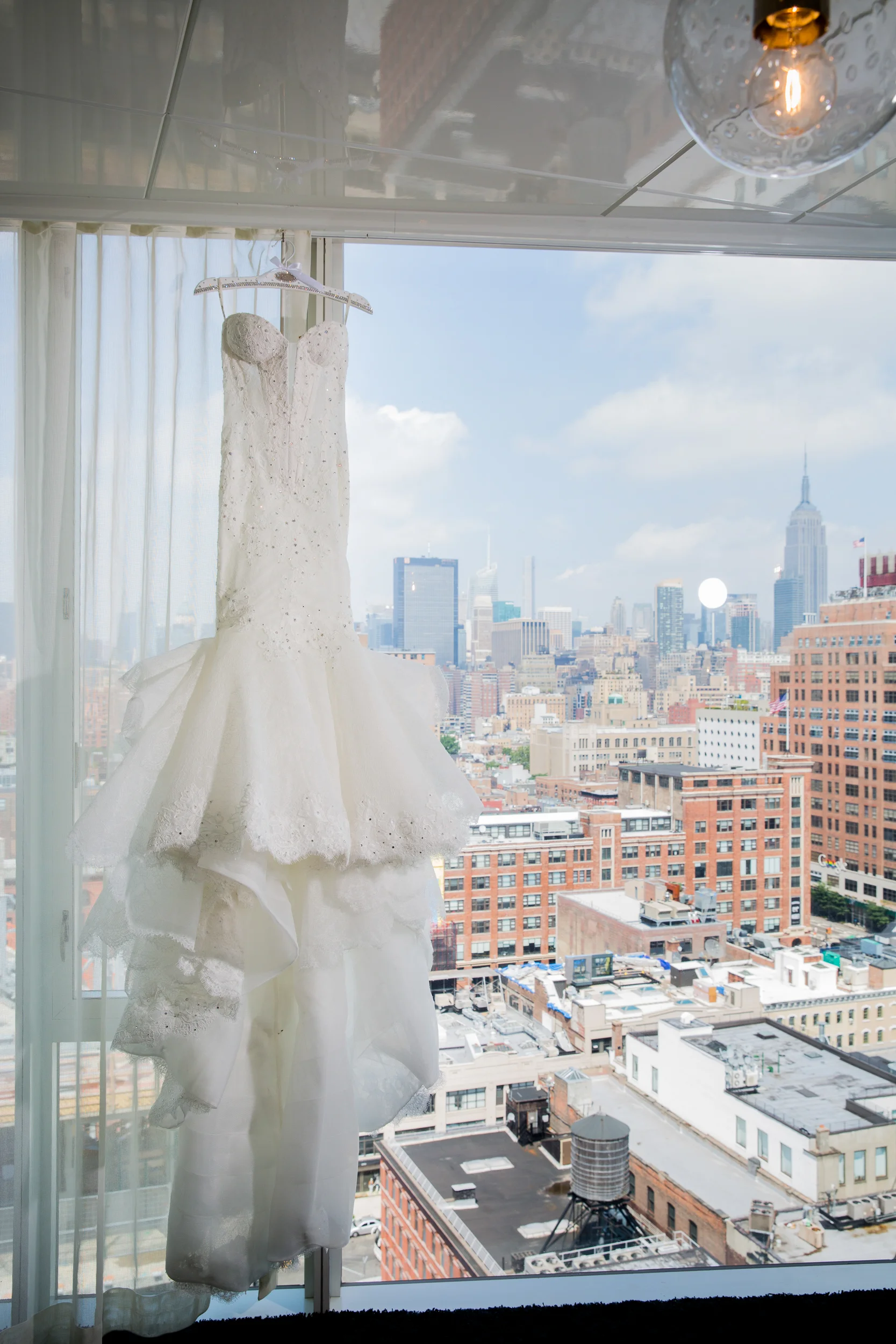 Ceci_New_York_Style_Luxury_Custom_Summer_Wedding_CeciBride_Letterpress_NewYork_Foil_Lighthouse_Chelsea_Piers_4.jpg