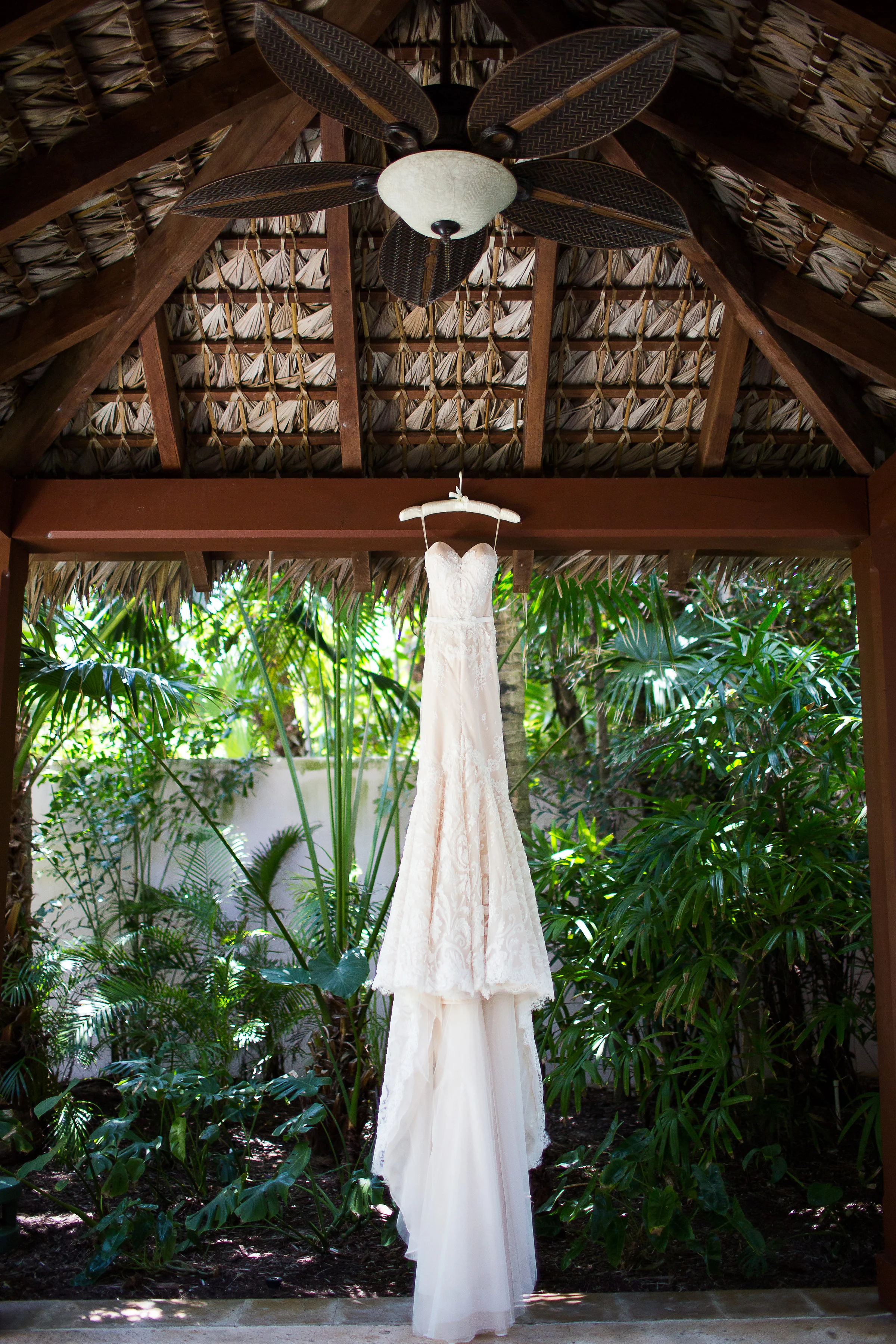 Ceci_New_York_Ceci_Style_Ceci_Johnson_Luxury_Lifestyle_Destination_Bahamas_Wedding_Letterpress_Inspiration_Design_Custom_Couture_Personalized_Invitations_59.jpg