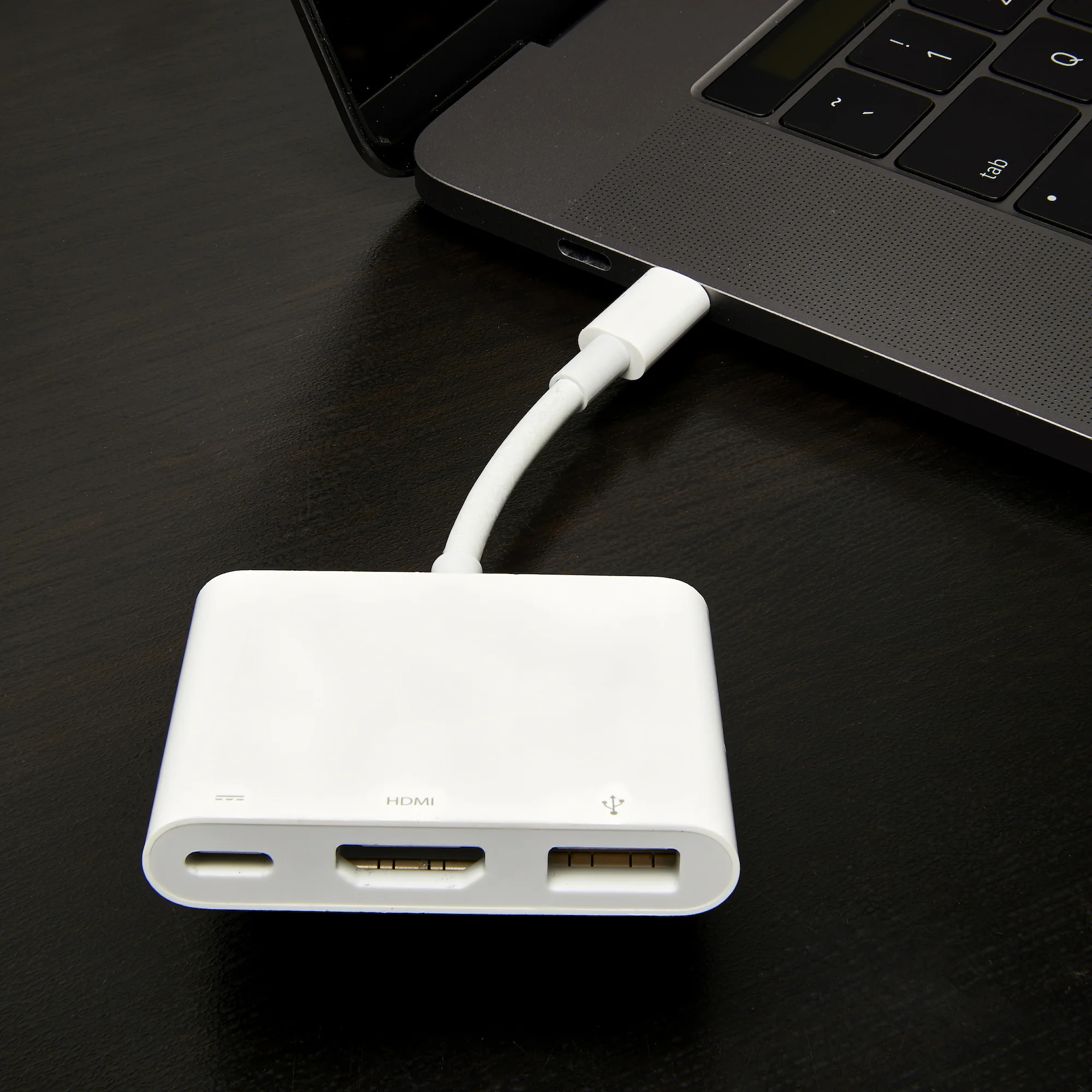 MultiAVAdapterSquare.jpg