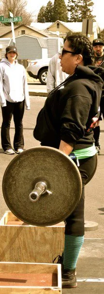 deadlift_girlswholift.jpeg