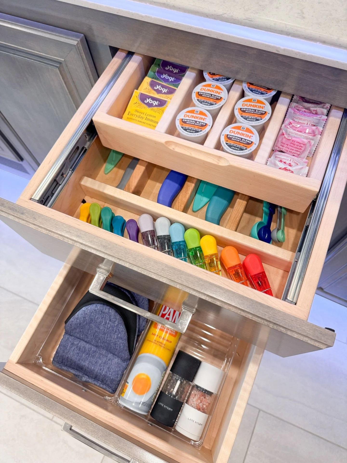 *RV organization enters the chat*

Y&rsquo;all our snack drawer transformations are about to go mobile! 😄 When this sweet client said &ldquo;can you&hellip;&rdquo; 
I interrupted and said &ldquo;yes&rdquo;. 
Moments later, I let her tell me what I j