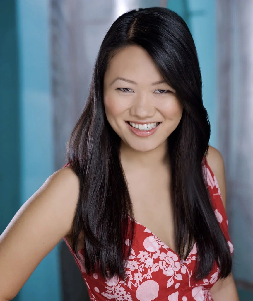 Stephanie Jung (Rose)