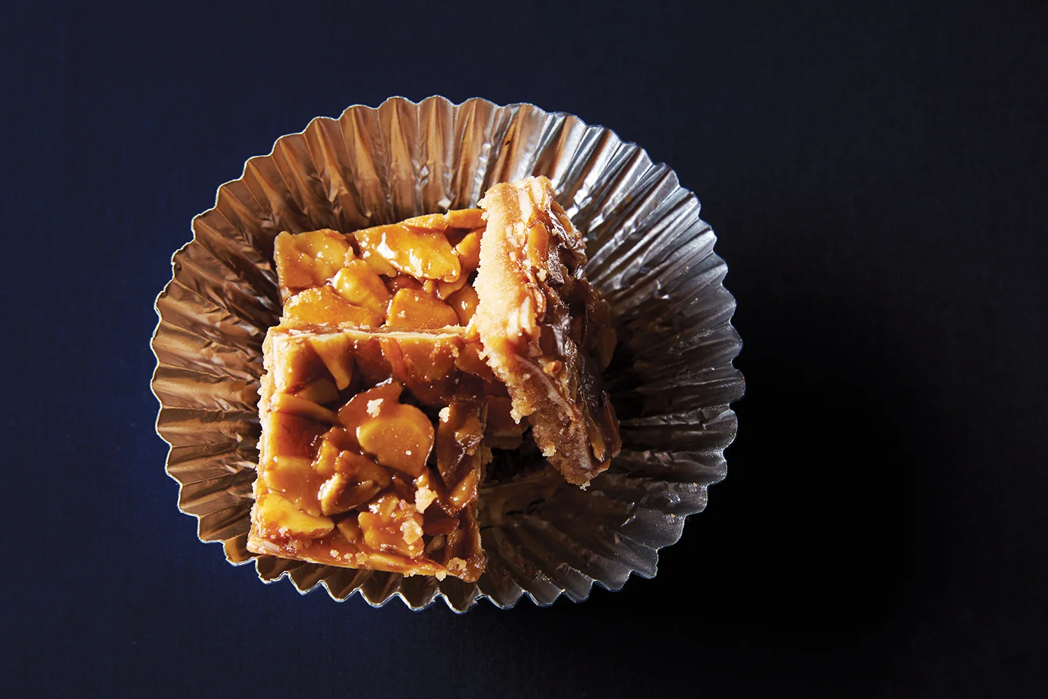 ALMOND CARAMEL BITES