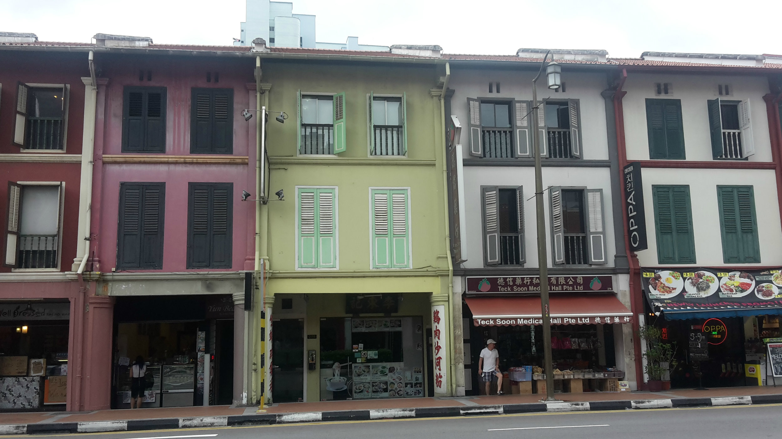 Colourful shops, Chinatown Singapore