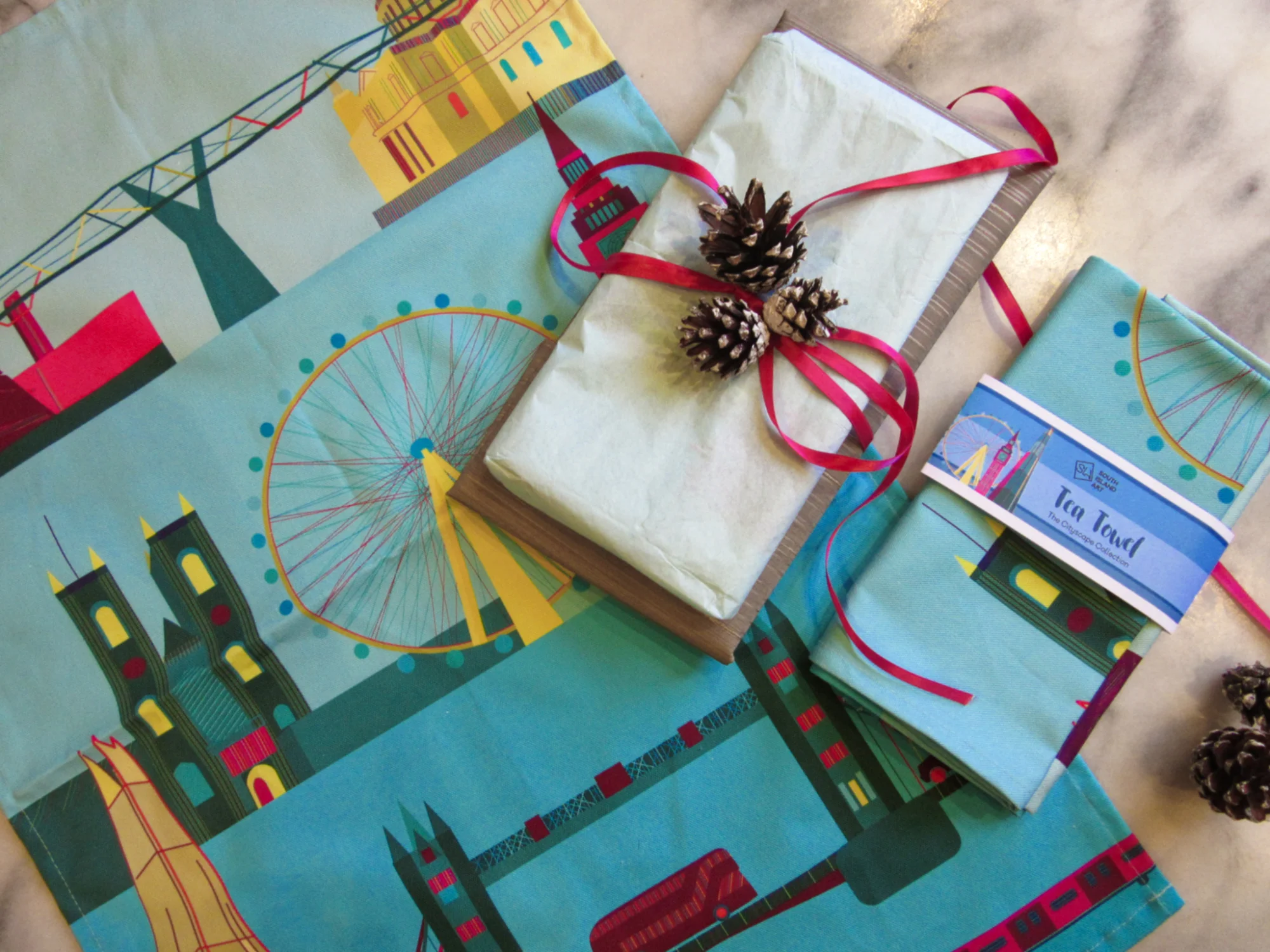 TT-LondonLandmarks_ChristmasGifting-2_S.jpg