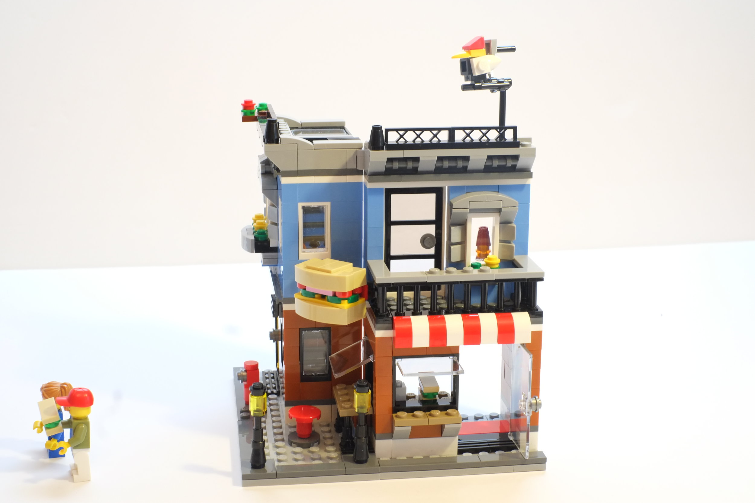 One of Heistheway's hundreds of photos for the stop-motion LEGO contest