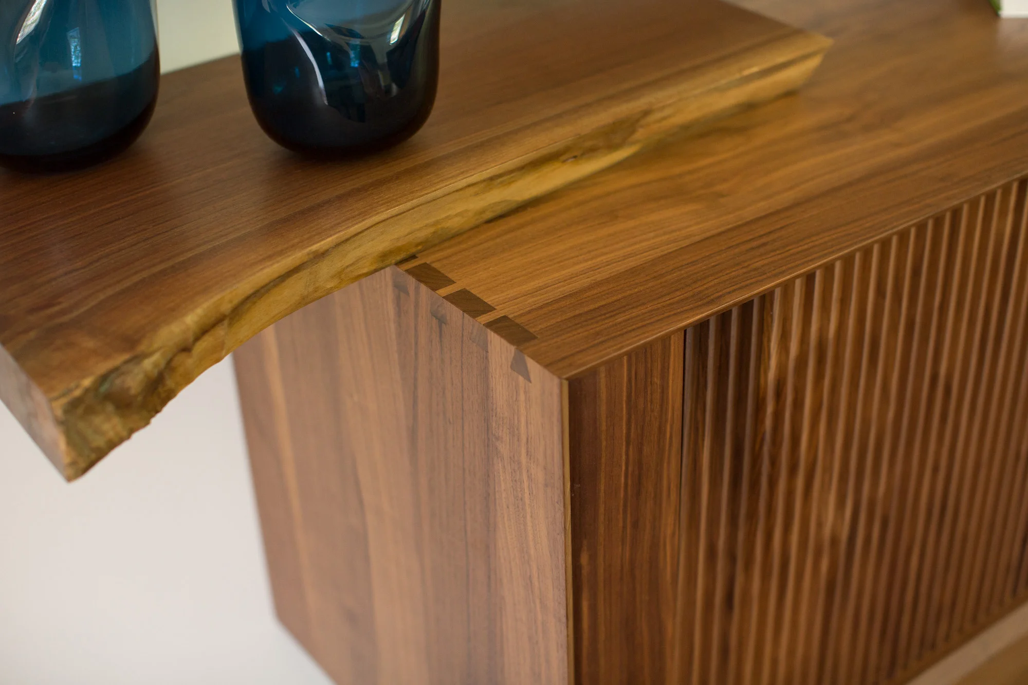 walnut spirit box 1.jpg