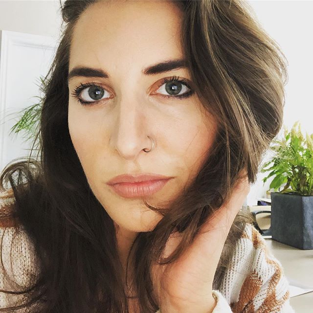 Feeling a little pouty today. We all have our moments 
#thursday #officelife #work #distracted #pout #eyes #portrait #toronto #moments #blah