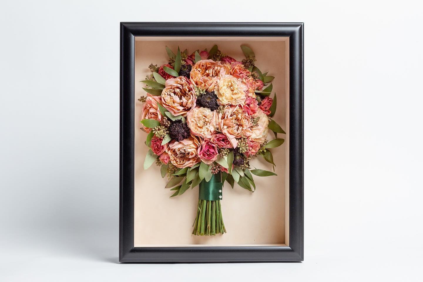 Save your bouquet! 💐 for more information about our services check out our website @ Fleuraflair.com &bull;
&bull;
Pictured: full bouquet preservation, recreated bouquet in a black Shadowbox with Blush suede backing. #fleuraflair
