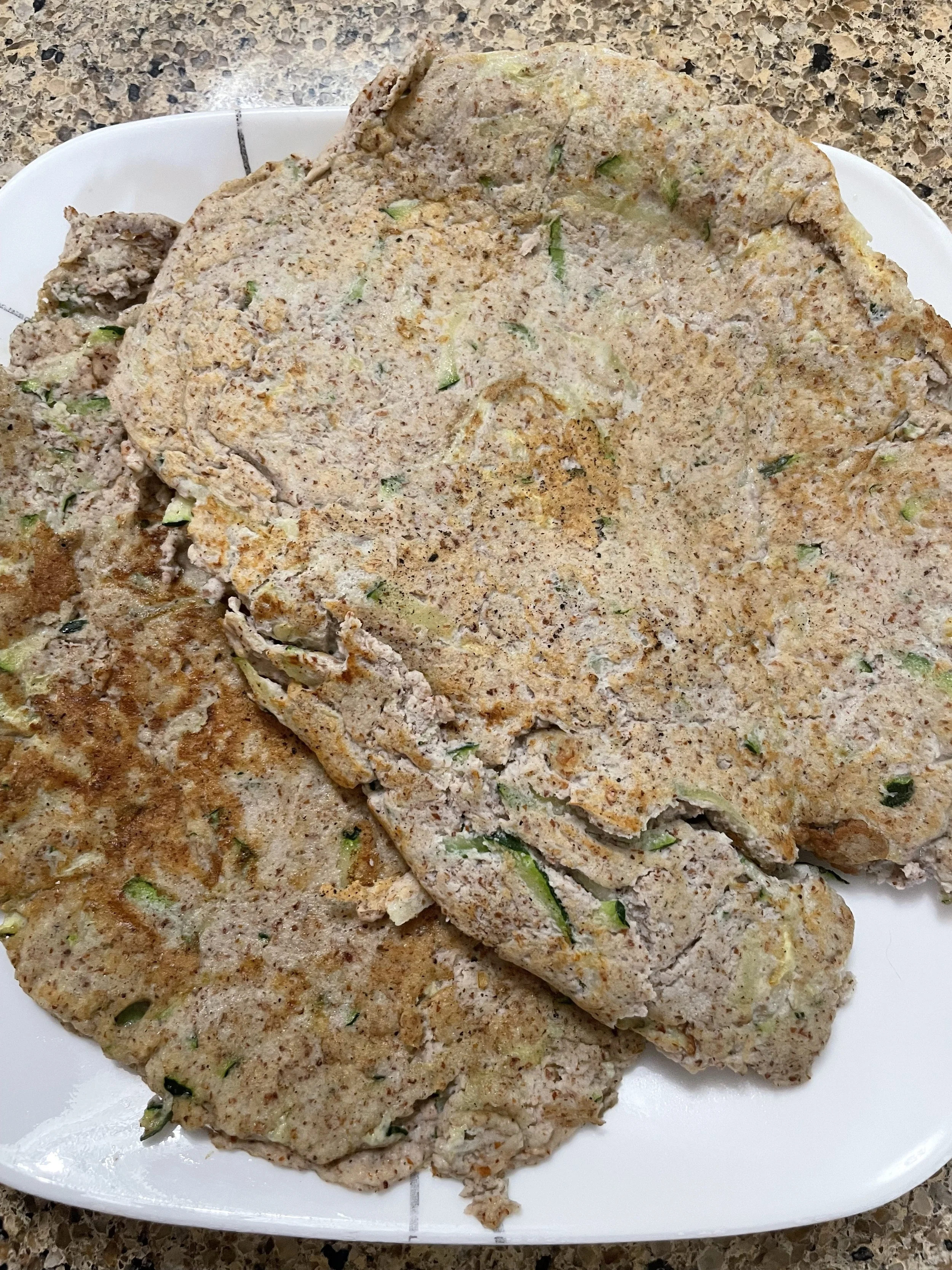 Omelette aux courgettes et pulpe d’amande