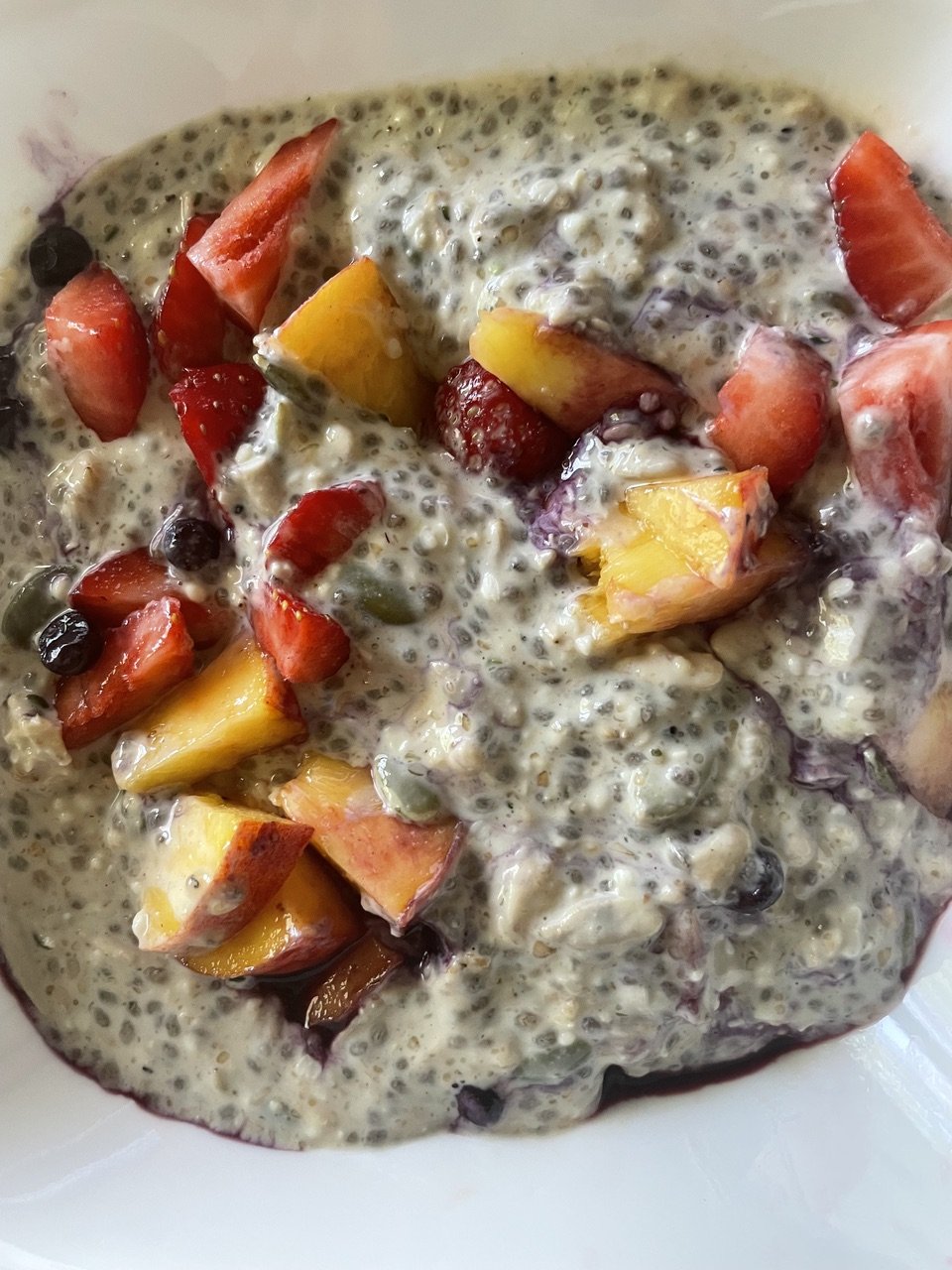 Pouding de chia déjeuner pour les femmes ménopausées