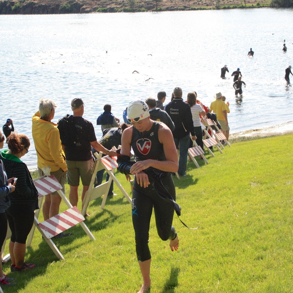 Dierdre out of the water and heading into T1