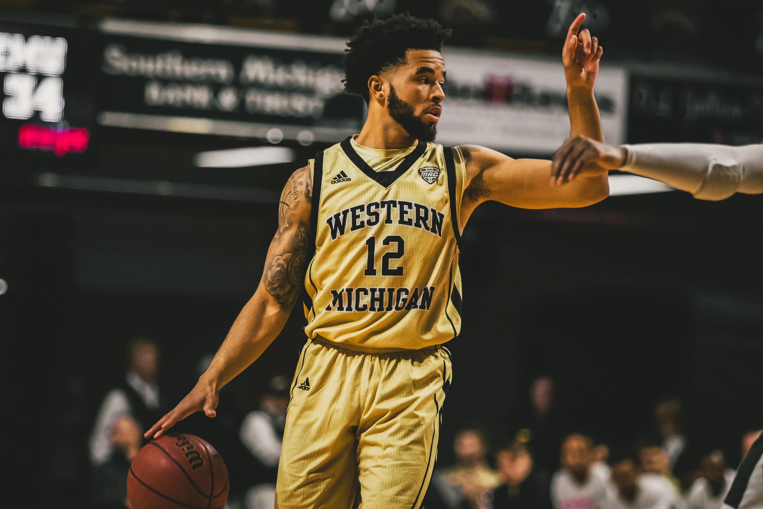 WMU v EMU MBB-2.jpg