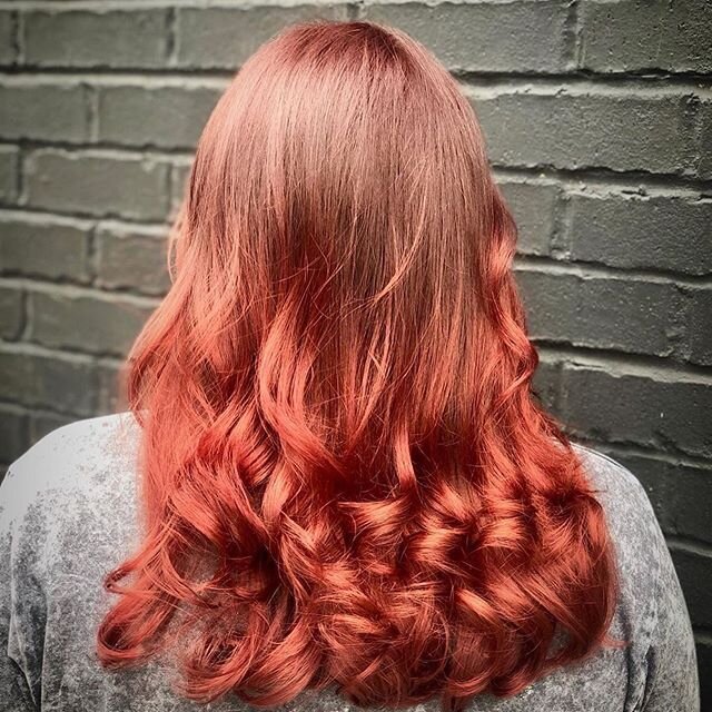 @lonnieloveshair 🔥 🔥 🔥
CAUTION: hair is HOT! 🔥 🔥 🔥 
#hairstyles #haircolorist #haircolorideas #haircolors #haircolorspecialist #salon1800 #lonnieloveshair #thedoublefeature #hothair #hothairstyles #healthyhair #red #redhair #curlyhair #curlyhai