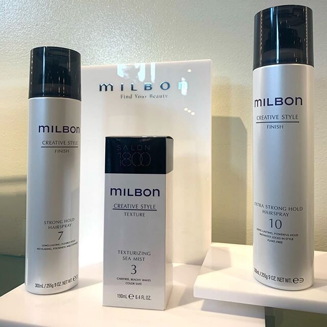 The stage is set for a great Chicago summer night. @milbonusa #chicago #chicagohair #chicagosalon #salon1800 
Salon1800LP.com

#lincolnpark #lincolnparkchicago #chicagosbest #bestoflincolnpark #beauty #chicago #wickerpark #bucktownchicago #oldtownchi