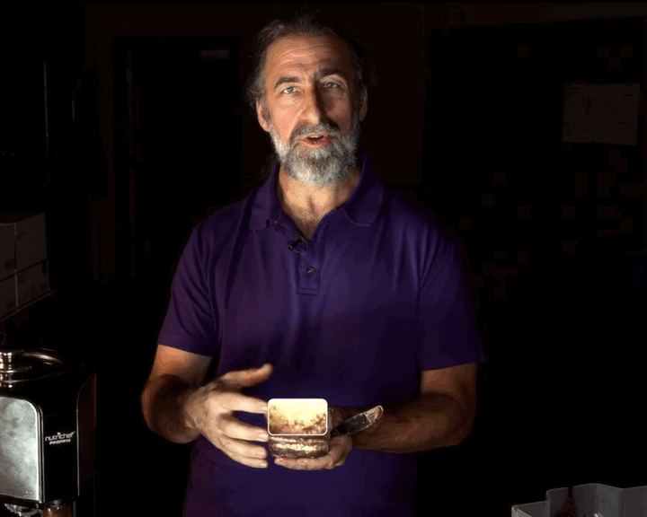 2018-02-28 03:21:34 +0000.gif