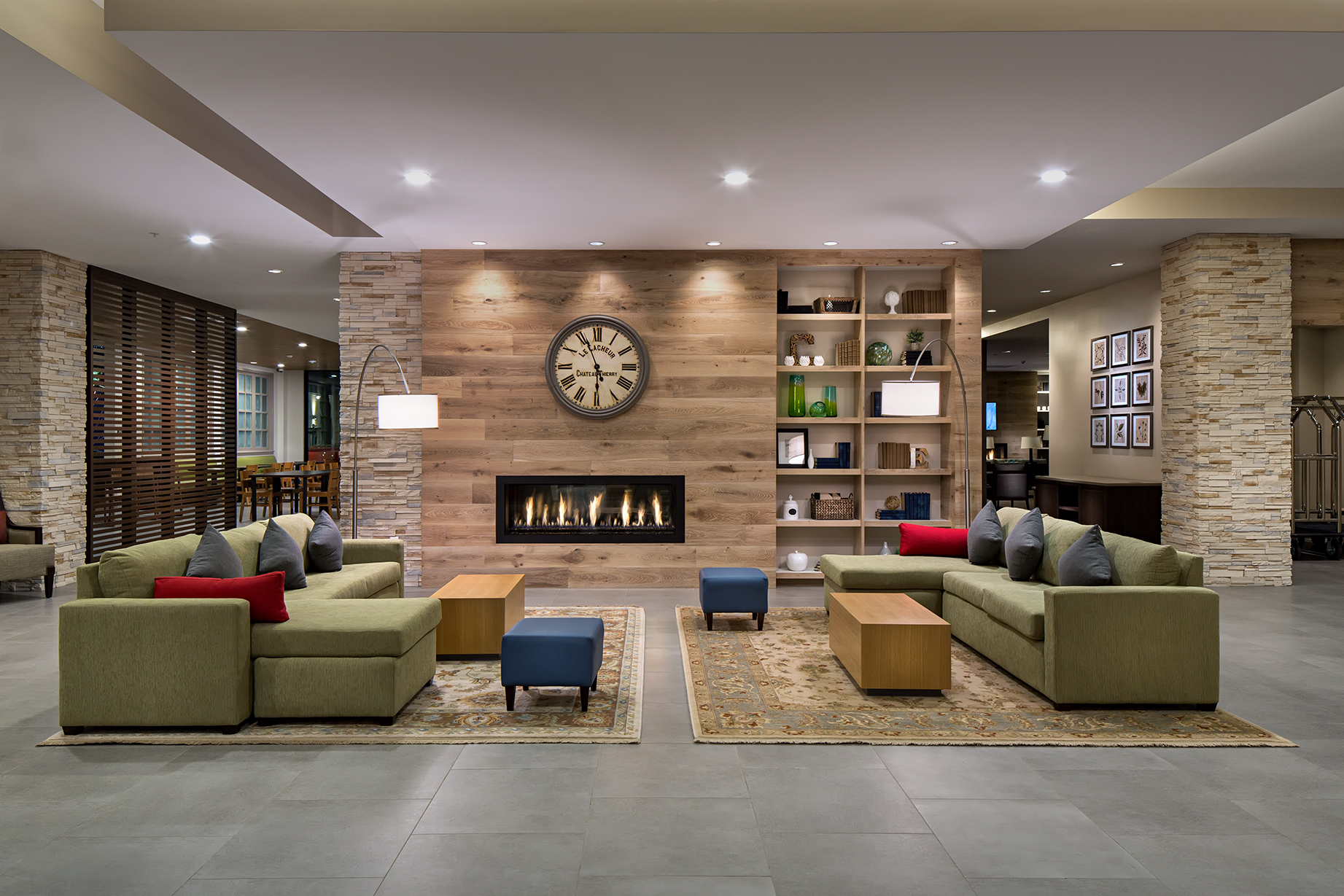 Lobby1.jpg