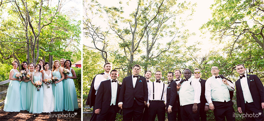 24_Brookfield_Zoo_wedding_Chicago_iluvphoto_photographer_candid_natural.jpg