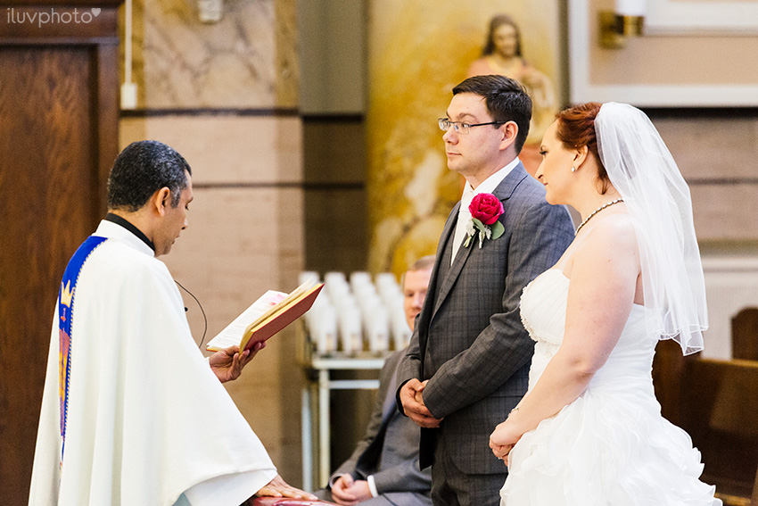 holy-innocents-church-wedding-photographer-iluvphoto-ceremony