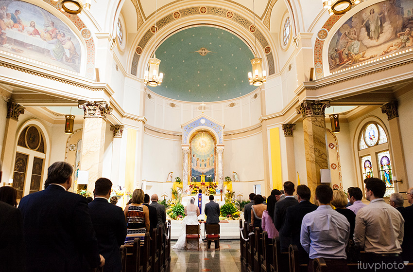holy-innocents-church-wedding-west-loop-photographer-iluvphoto