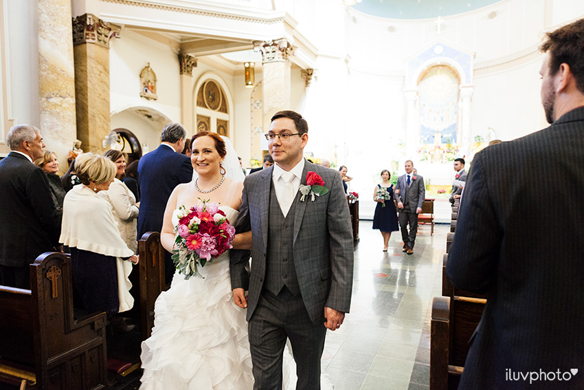 holy-innocents-church-wedding-photographer-iluvphoto-bride