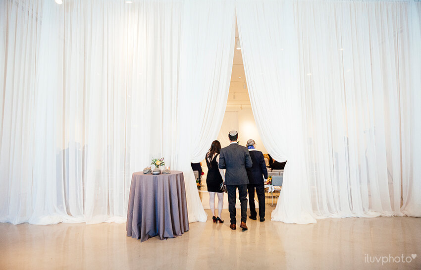  Venue Six10 wedding ceremony decor   
