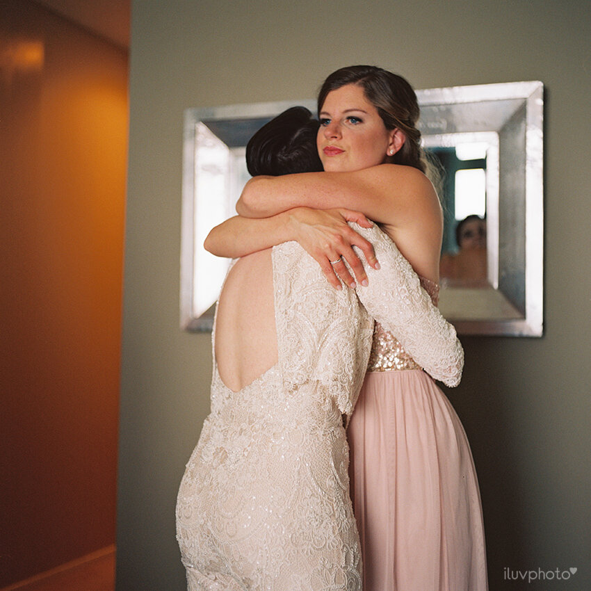 medium format film chicago wedding photographers iluvphoto