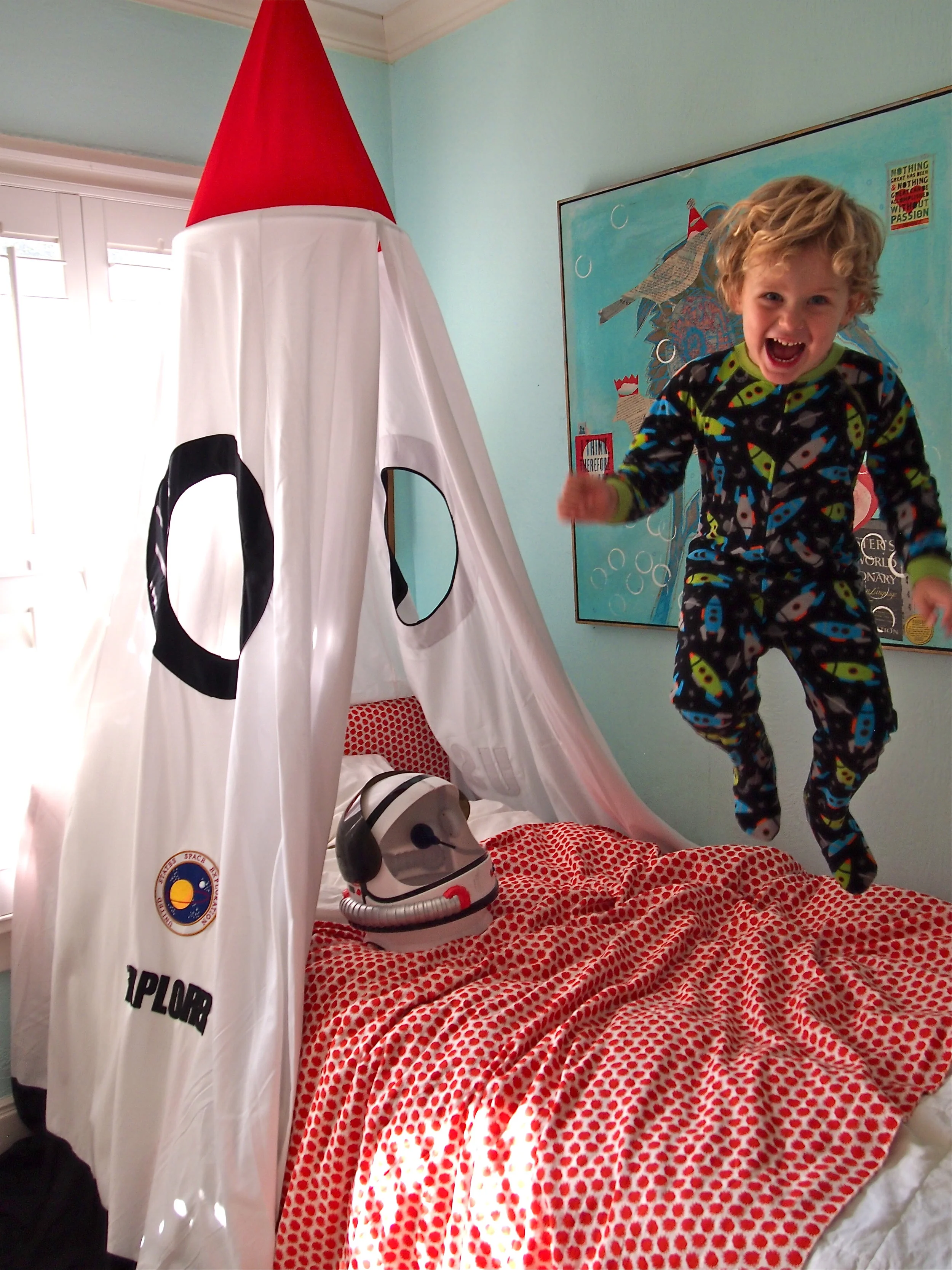 rocket ship bed canopy