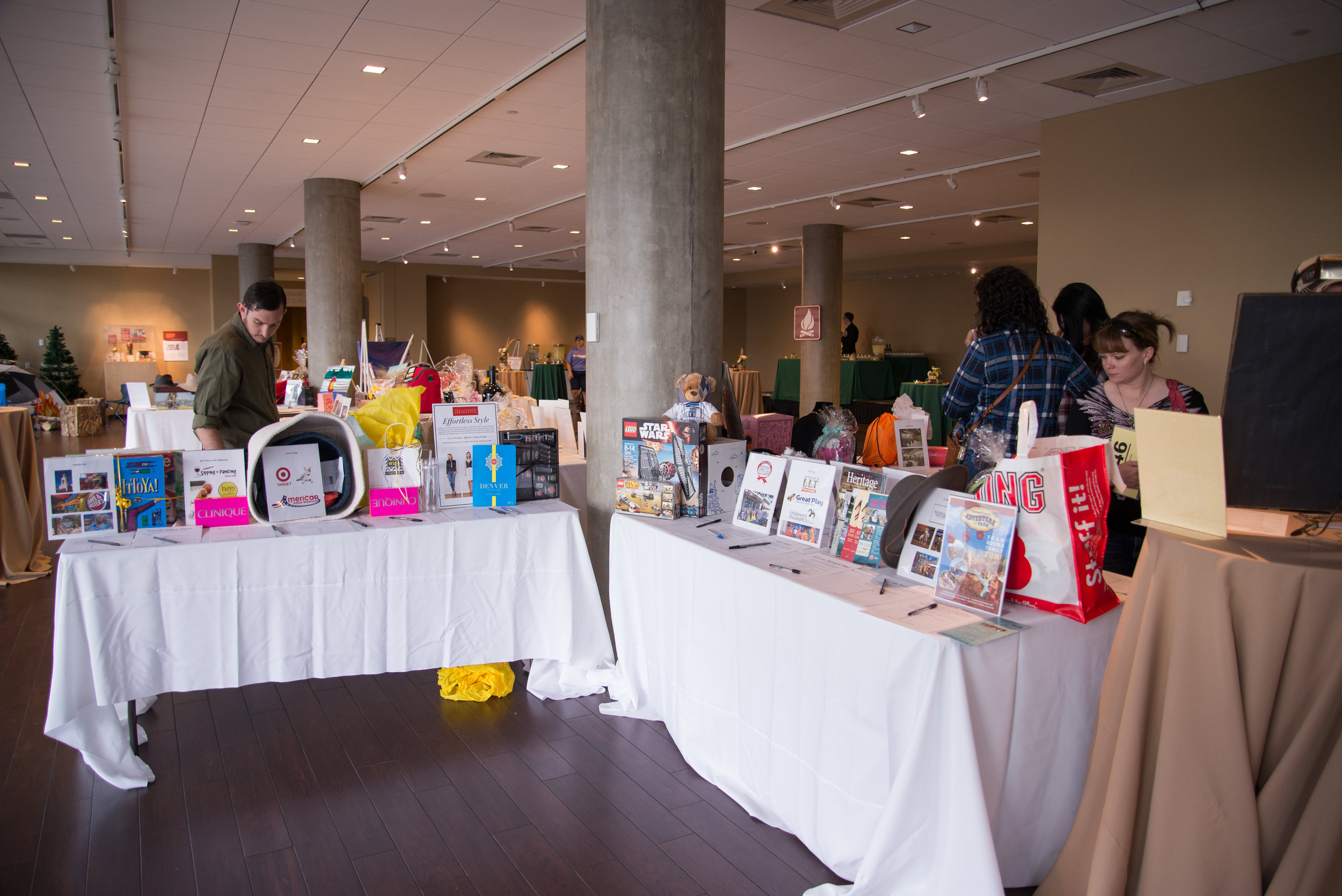 DCHGala-20160915-29.jpg