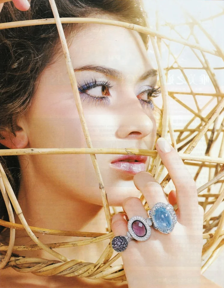 Agatha-Teti-Com 13.jpg
