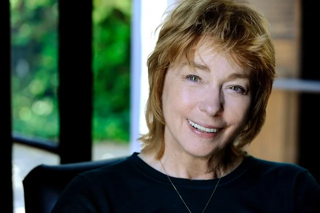 Jenny O'Hara as Suzie