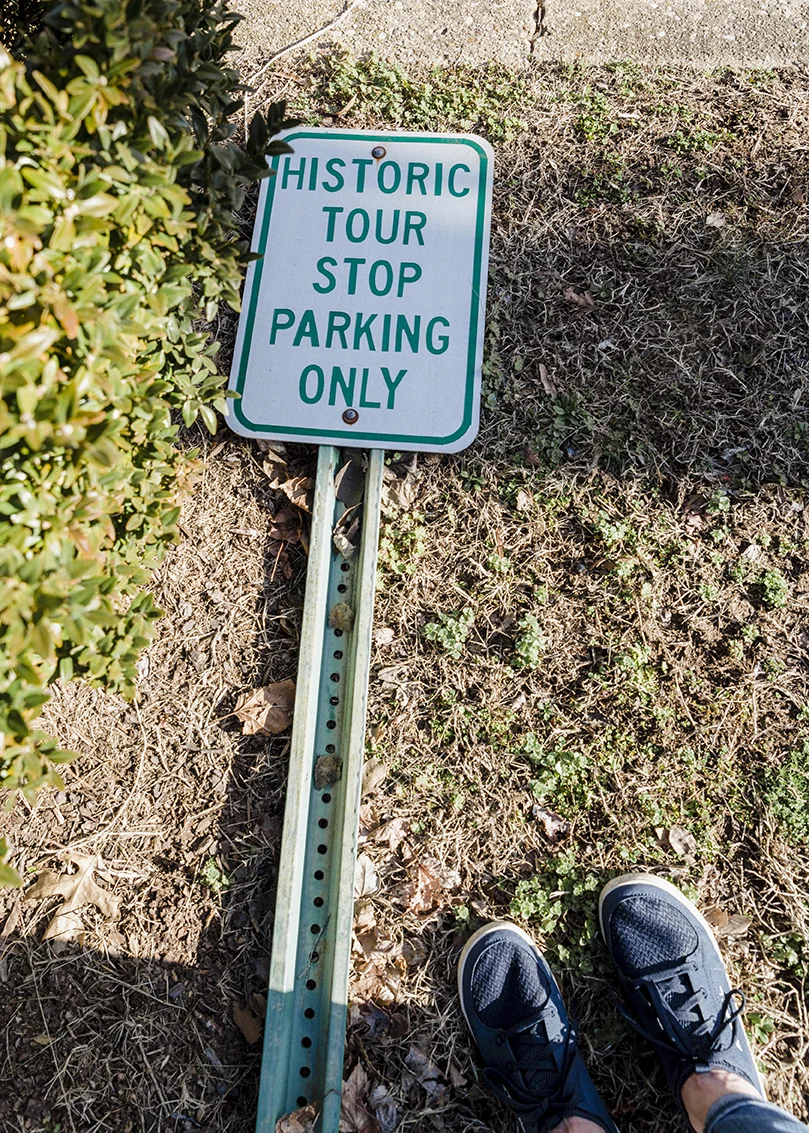 fallen sign