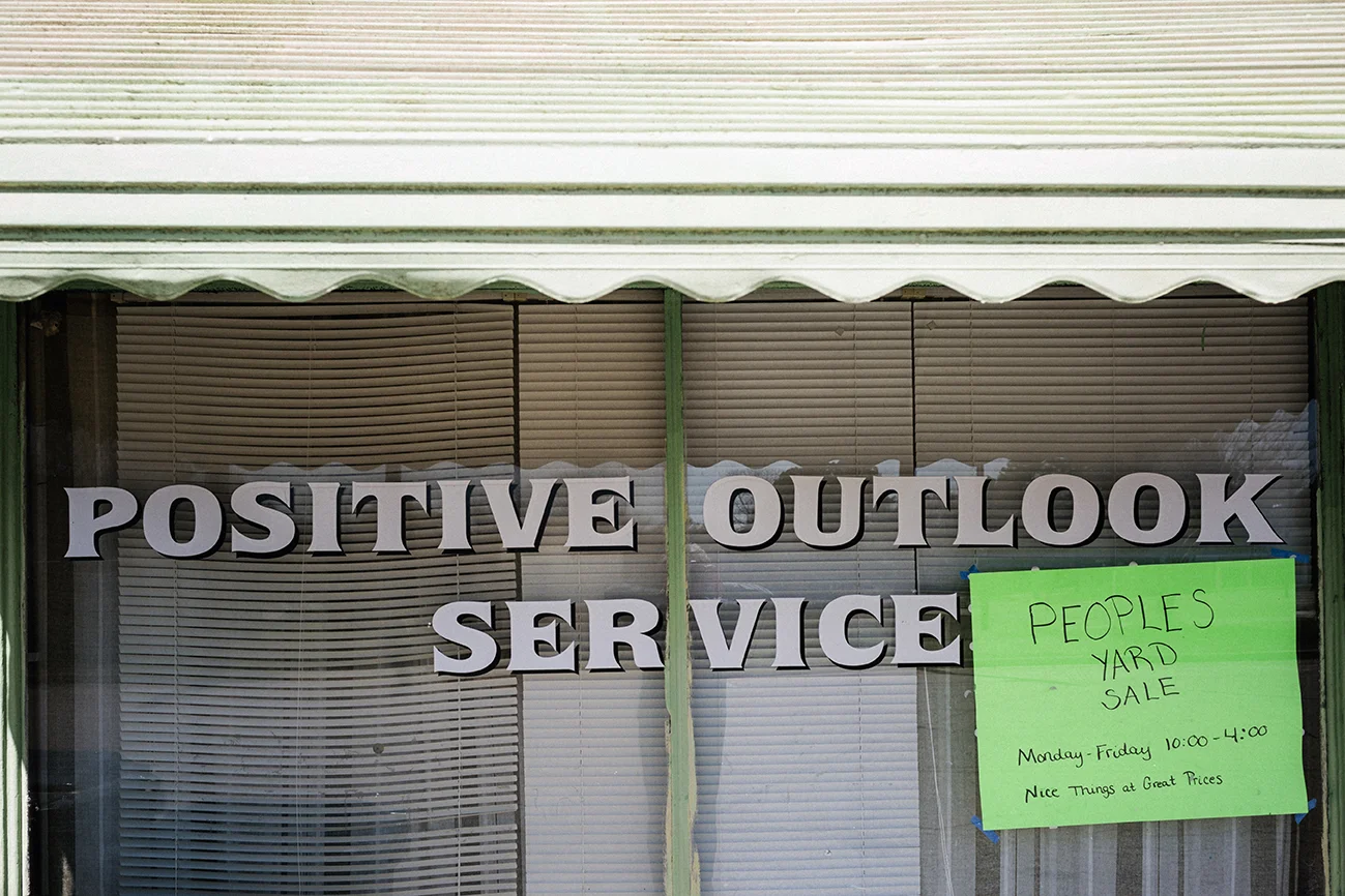 PositiveOutlookService_0003.jpg