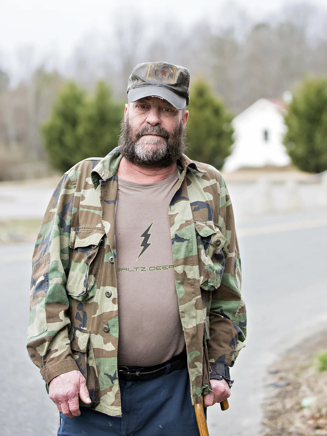01_Gordon_Walking_Beaverdam_0002_crop.jpg
