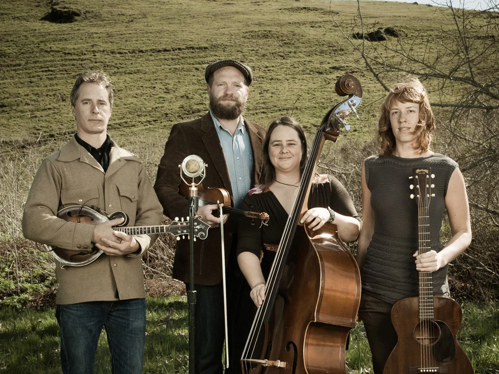 Foghorn Stringband