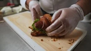 Mandarina Cake Shop / New Croissants are in town!