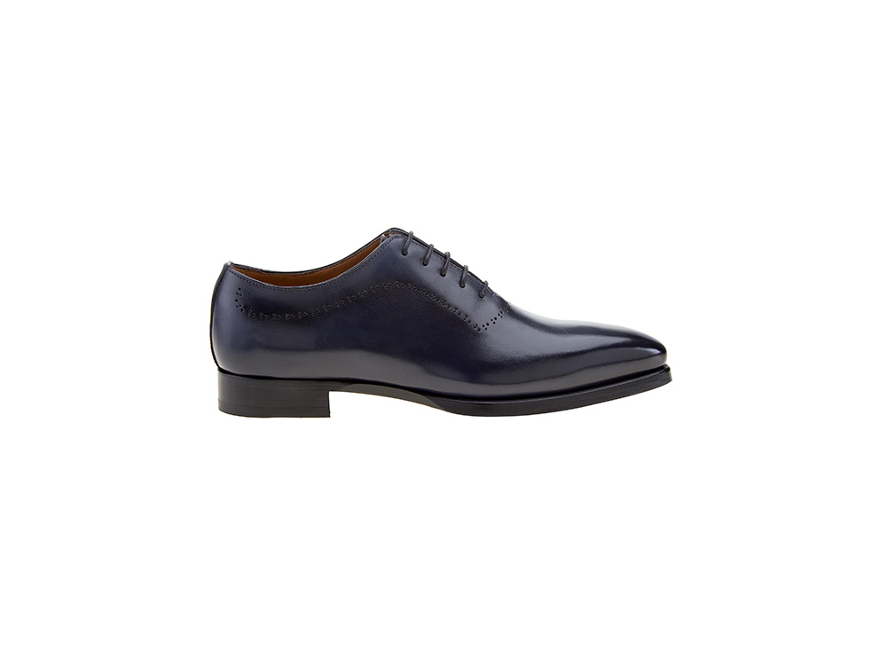 The most comfortable luxury men shoes, formal shoes, casual dress shoes.