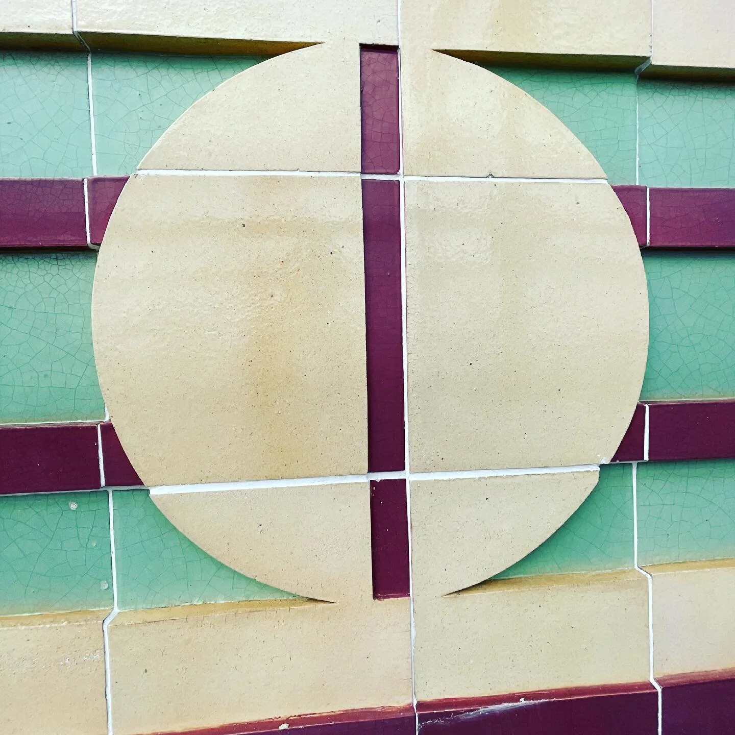 The letter O #crackle #tiles #1938 #pub @robinhoodhotel #cream #sage #burgundy