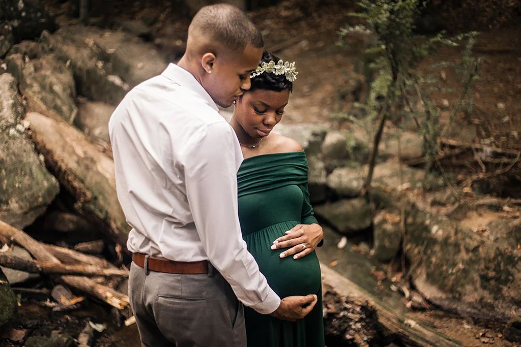 Cascade-Springs-Nature-Preserve-maternity-session-by-Atlanta-photographer-Chanel-French-22.jpg