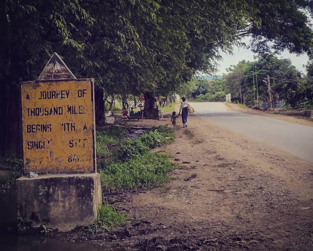 Road sign in Myanmar.jpg