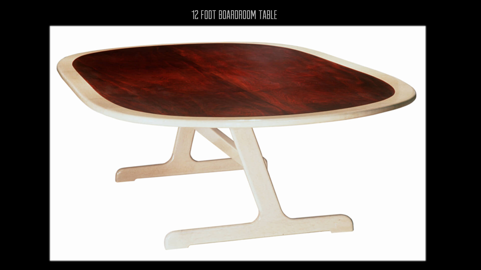 custom-table-handcrafted-design.jpg