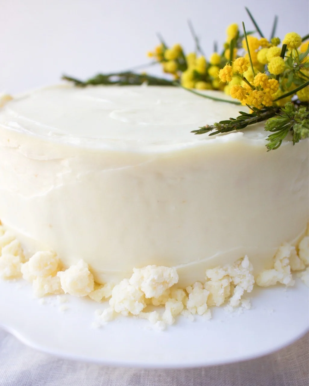 < malted wattle seed &amp; white chocolate >