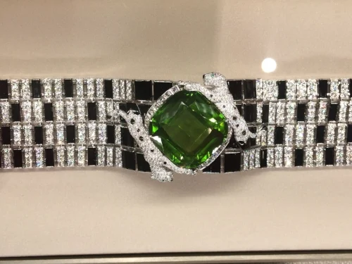 Cartier: Diamonds Are A Girl's Best Friend!
