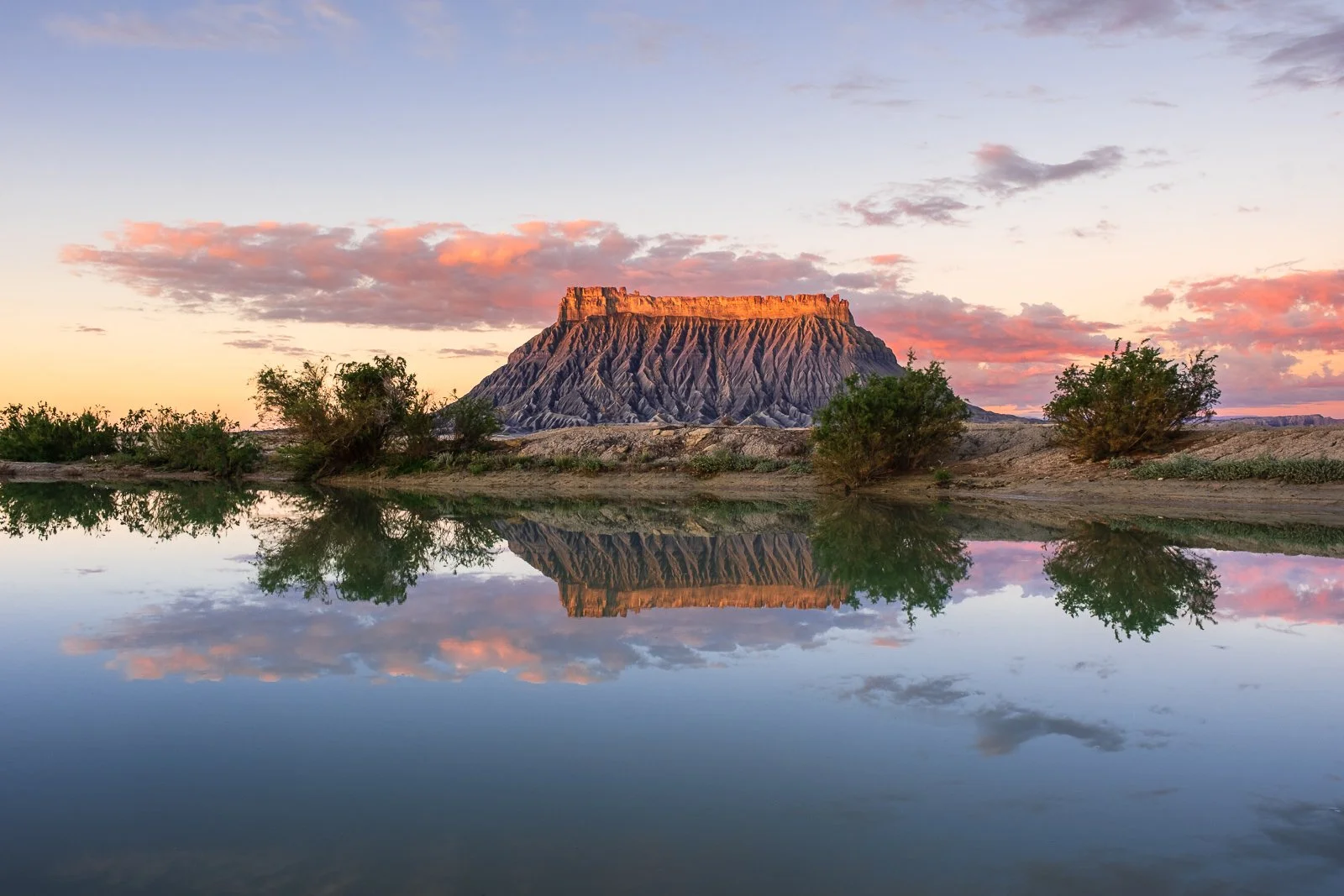 1005am NxNW22 Factory Butte-49070 squarespace.jpg