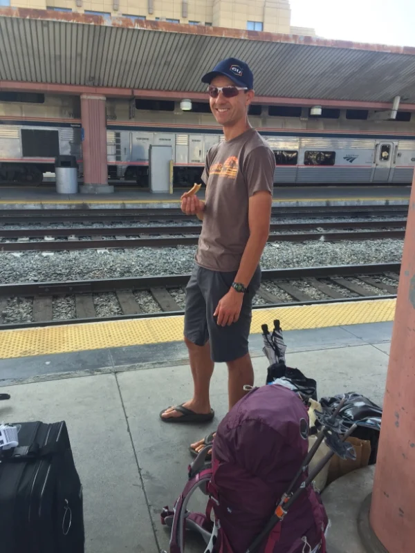 Waiting for the Coast Starlight, with a very light load