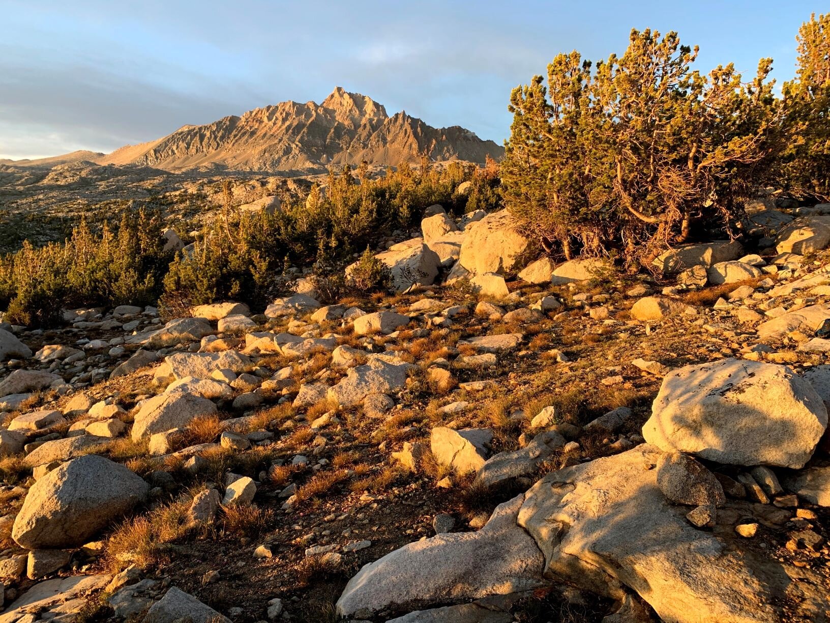 Golden hour Humphreys from Lk Muriel.jpg