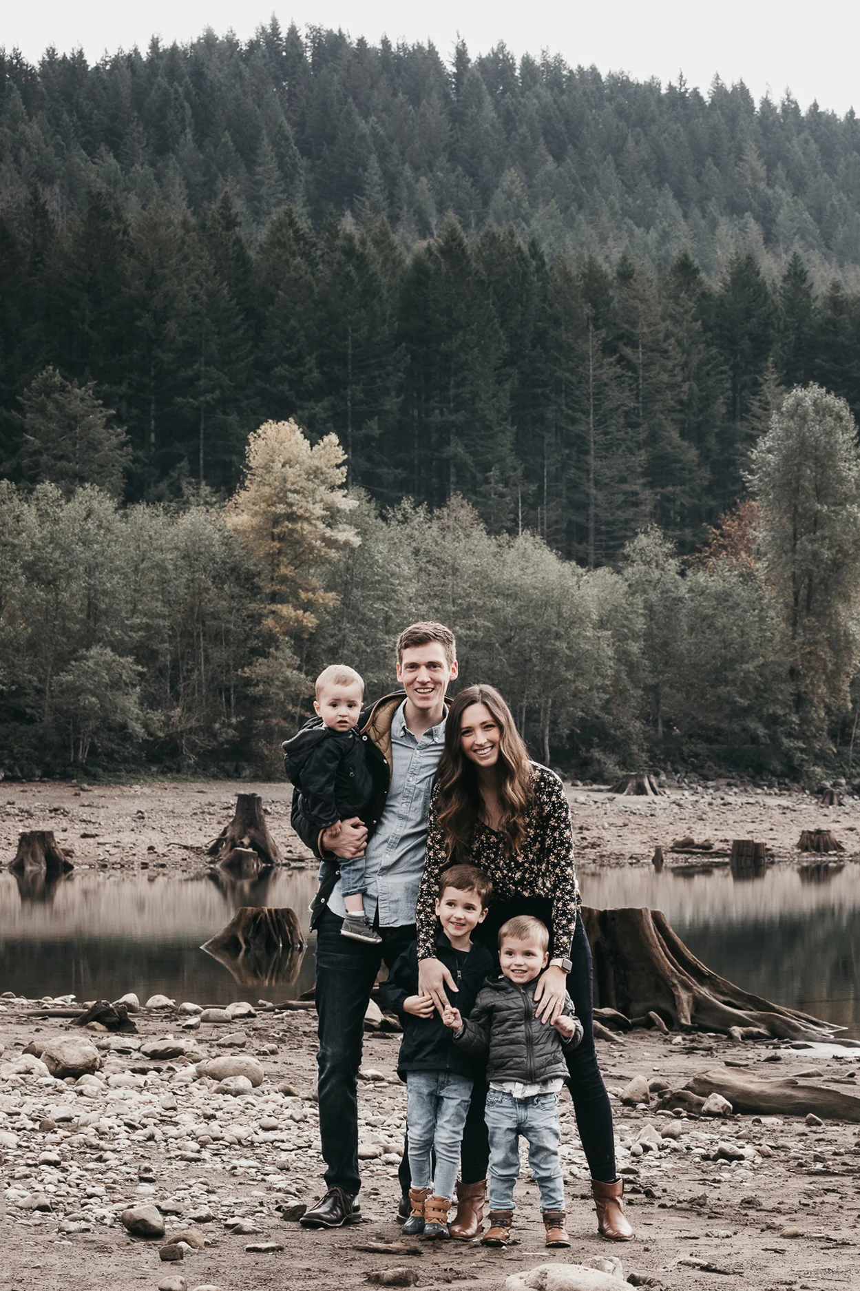 rattlesnake lake family photos-4.jpg